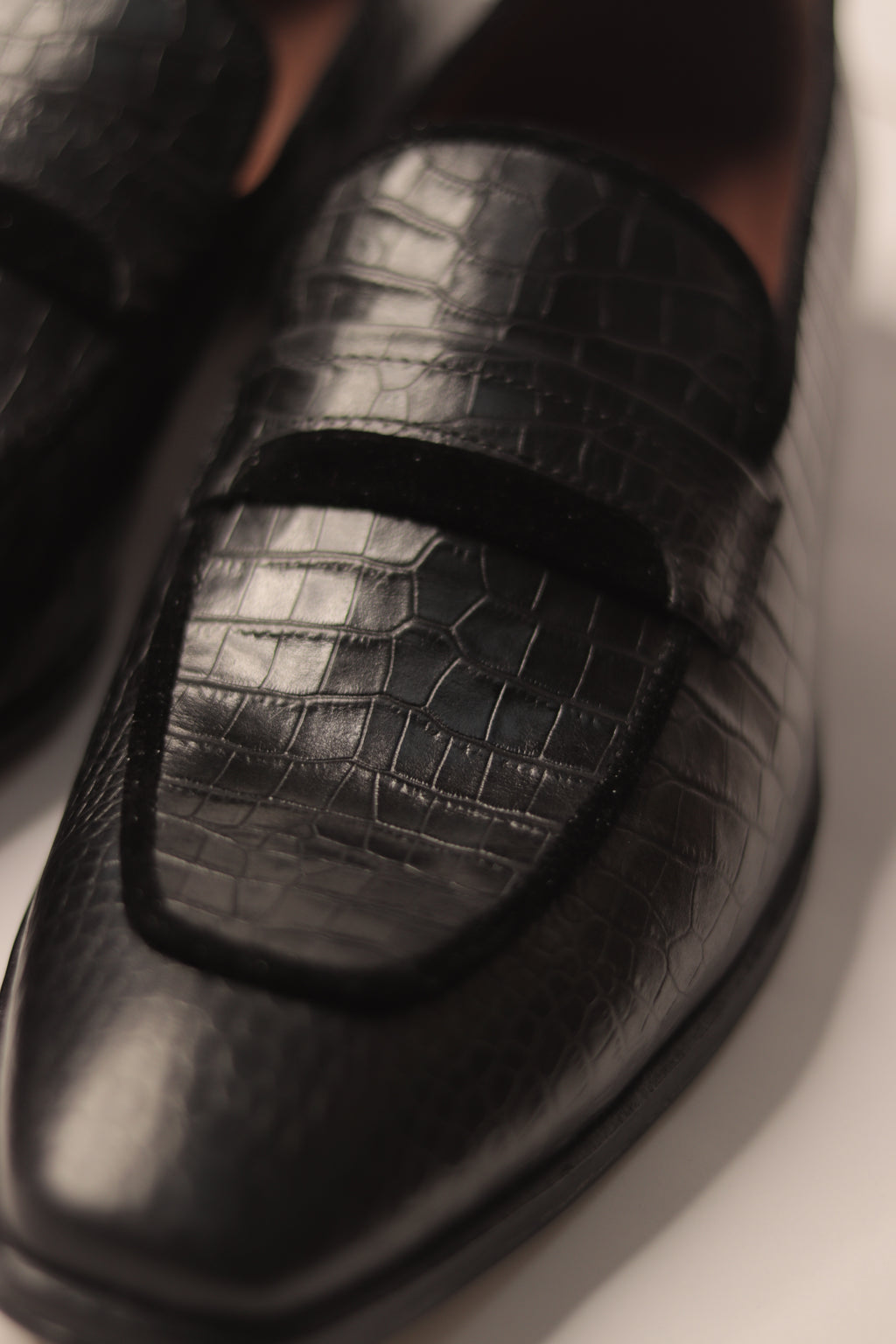 Classico Leather Casual Shoes - Nyashii Leather