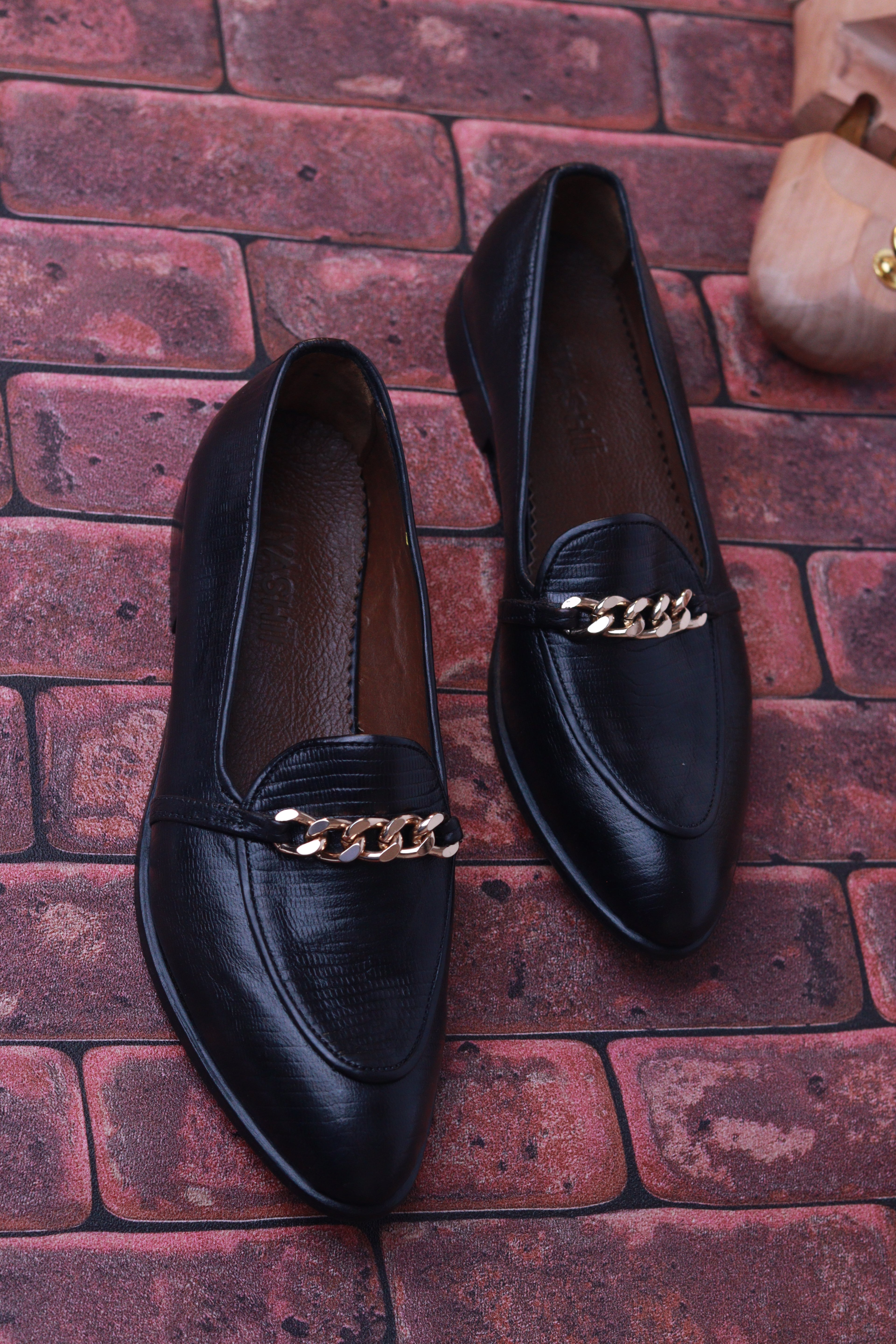 Lady Salma (Black Leather) - Nyashii Leather