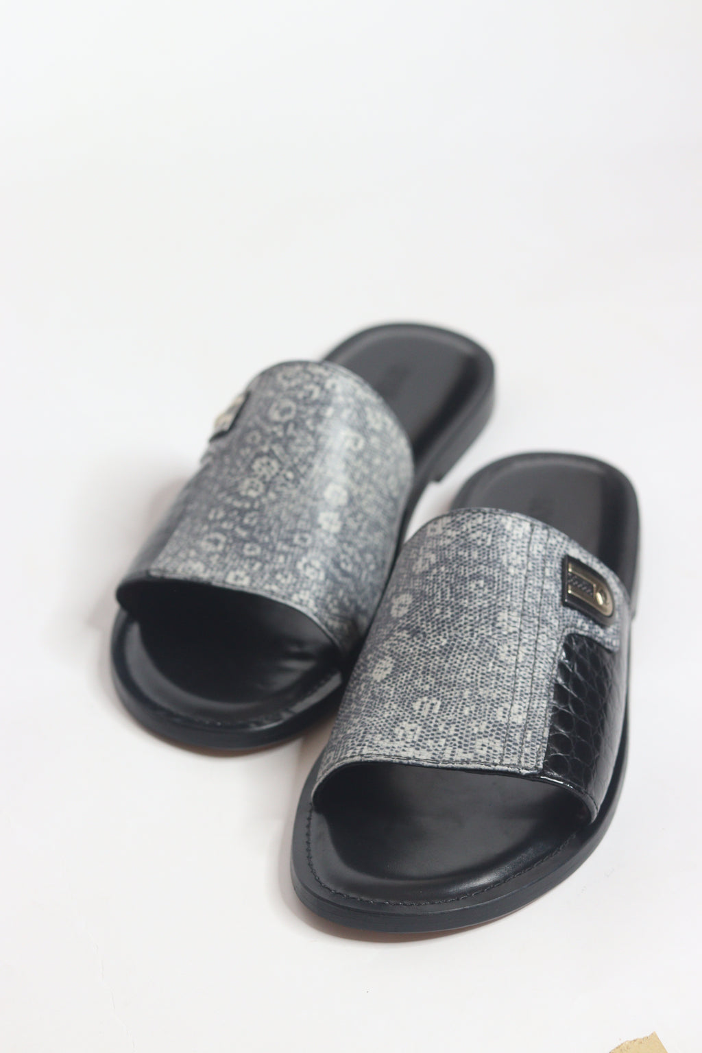 Gray Leather Palm Slippers - Nyashii Leather